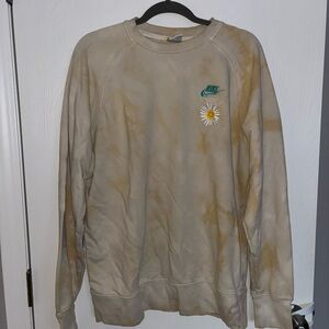 Nike yellow acid wash Crewneck with Daisy Detail
